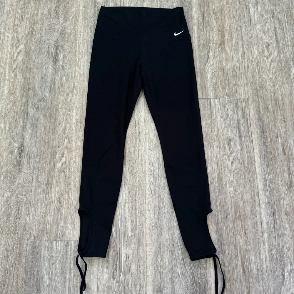 Nike Yoga Dri Fit Training leggings size small